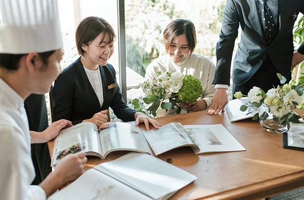 結婚式当日はスタッフも貸切に